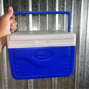 Coleman Classic Blue and White Portable Cooler